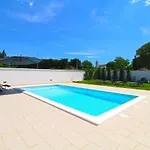 Dream Place 2173 Willa
